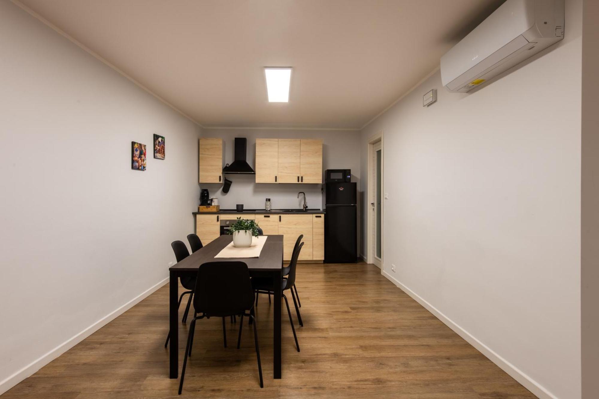 Villareale Flat - Palermo City Center Free Parking Buitenkant foto